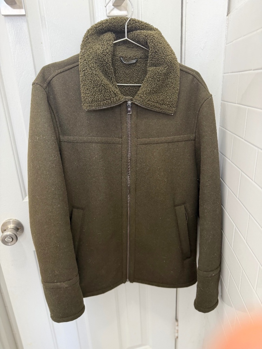 Mango Men's Olive Green Zip-Up Sherpa Collar Jacket
